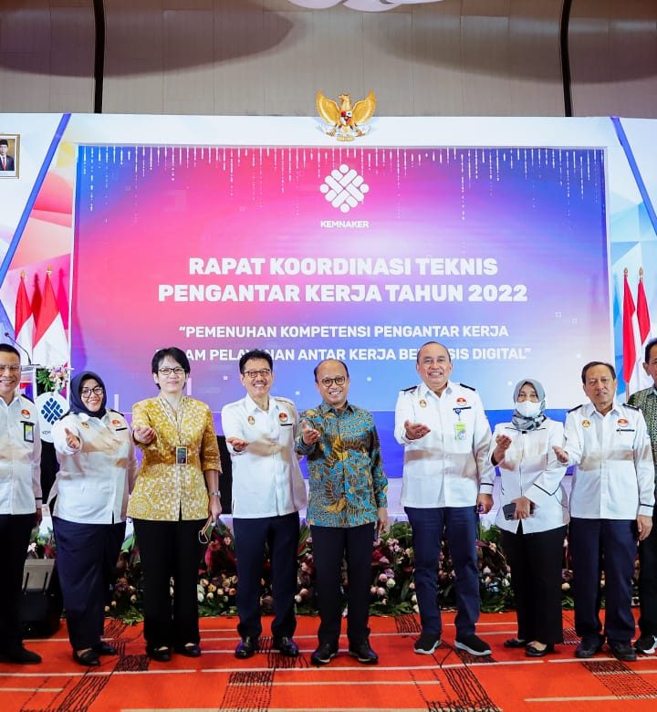 Sekjen Kemnaker Tutup Rapat Koordinasi Teknis Pejabat Fungsional Pengantar Kerja